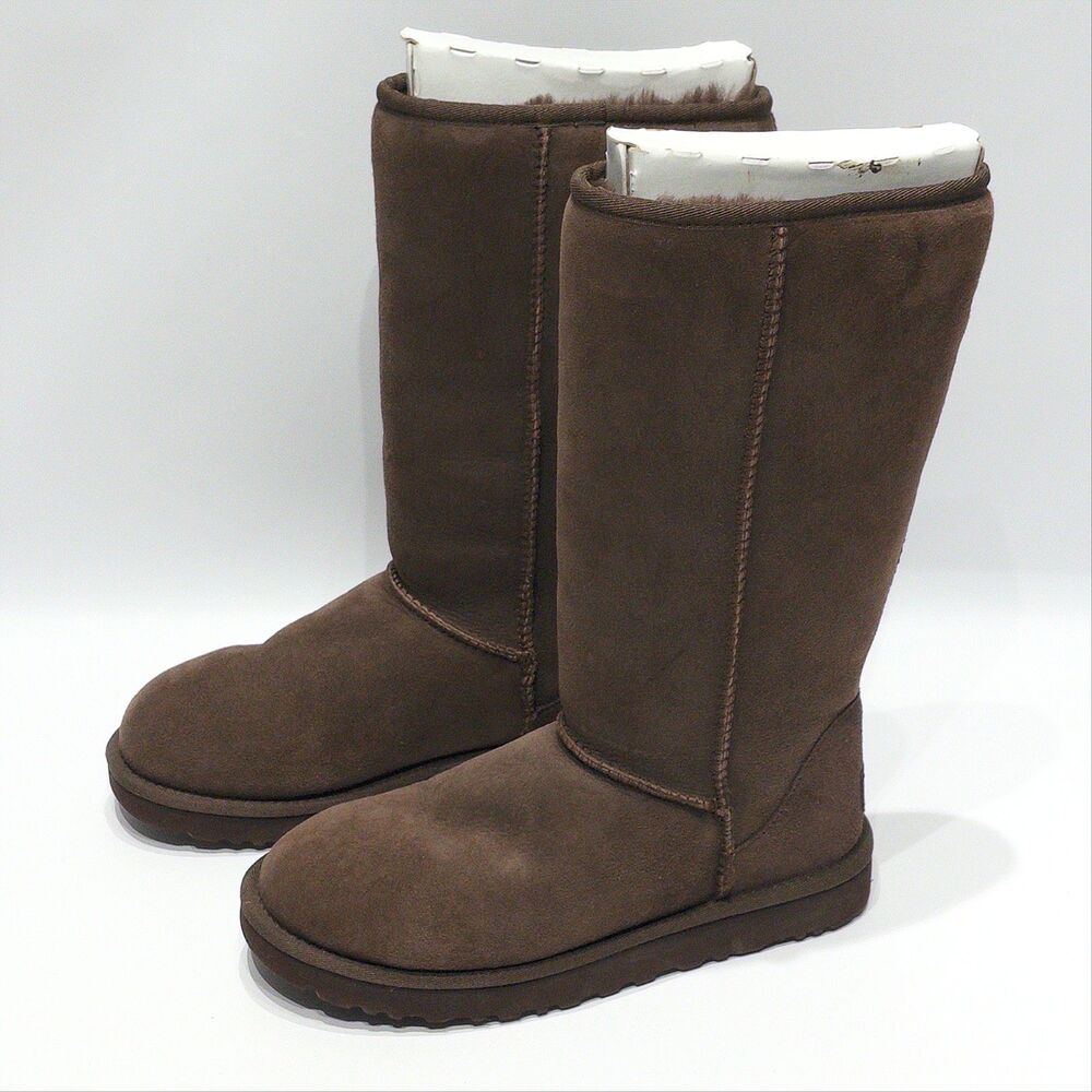 UGG Australia Classic Tall II Brown Shearling Winter Boot Women Sz. 8 Light Wear